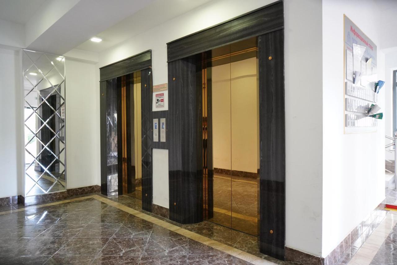 Nice And Comfortable Apartment In The Downtown Of Bisjkek Buitenkant foto