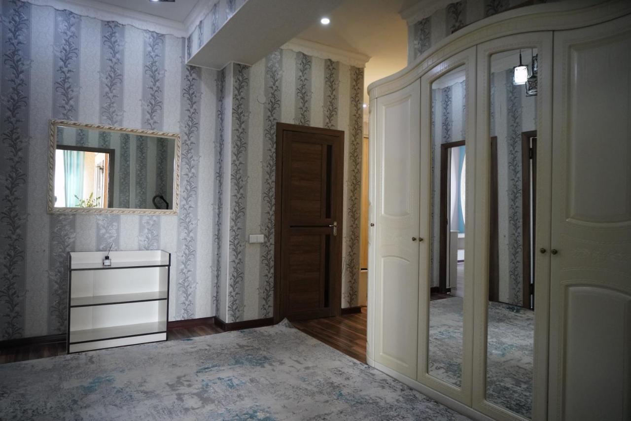 Nice And Comfortable Apartment In The Downtown Of Bisjkek Buitenkant foto