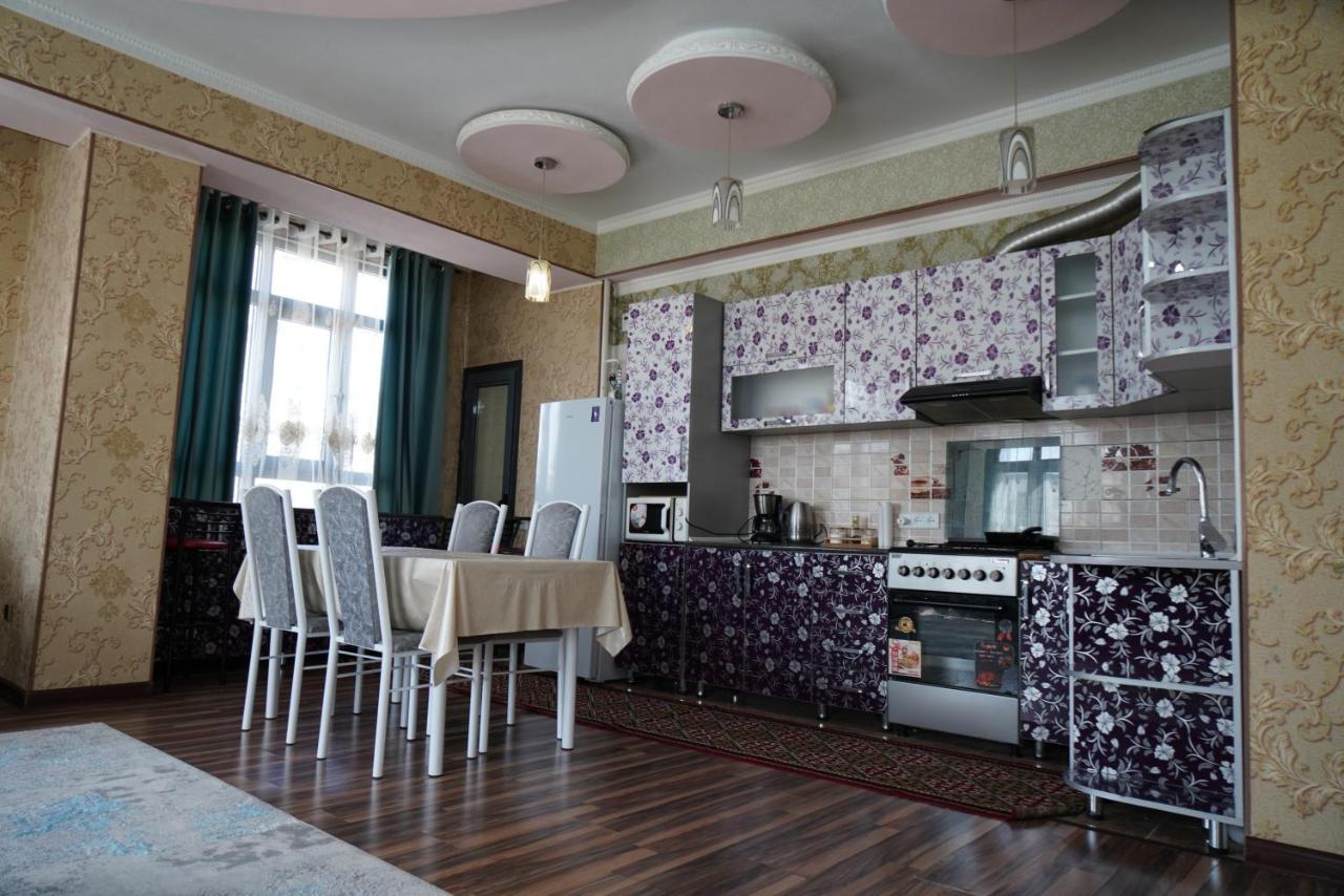 Nice And Comfortable Apartment In The Downtown Of Bisjkek Buitenkant foto
