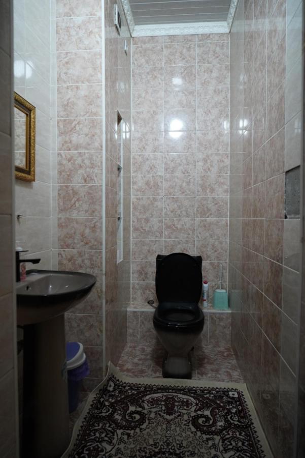 Nice And Comfortable Apartment In The Downtown Of Bisjkek Buitenkant foto